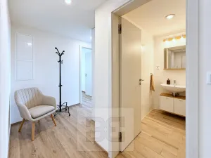 Pronájem bytu 2+kk, Praha - Třebonice, U Radosti, 55 m2