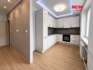 Pronájem bytu 2+1, Ústí nad Labem - Bukov, Dukelských hrdinů, 52 m2