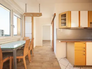 Pronájem bytu 3+1, Brno - Kohoutovice, Axmanova, 73 m2