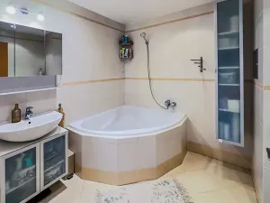 Prodej bytu 2+kk, Praha - Stodůlky, Tlumačovská, 68 m2