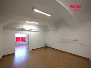 Pronájem obchodního prostoru, Nový Jičín, Dolní brána, 400 m2
