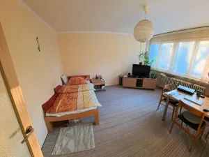 Prodej bytu 1+kk, Hradec Králové, Severní, 27 m2