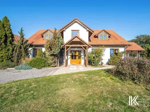 Prodej rodinného domu, Hrochův Týnec, 356 m2