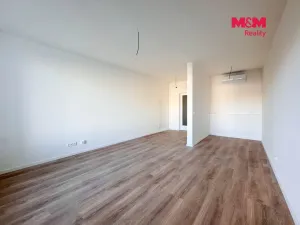 Pronájem bytu 1+kk, Praha, Ocelářská, 39 m2