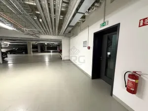 Prodej garážového stání, Brno, třída Generála Píky, 12 m2