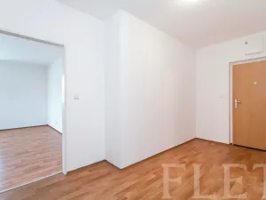 Prodej bytu 2+kk, Praha - Kbely, Pod Nouzovem, 56 m2