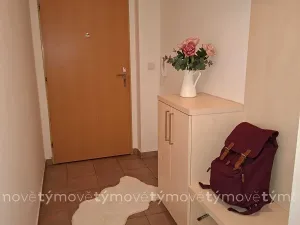 Pronájem bytu 2+kk, Pardubice, Jozefa Gabčíka, 58 m2