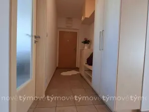 Pronájem bytu 2+kk, Pardubice, Jozefa Gabčíka, 58 m2