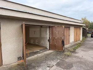 Pronájem garáže, Hradec Králové, Dvorská, 19 m2