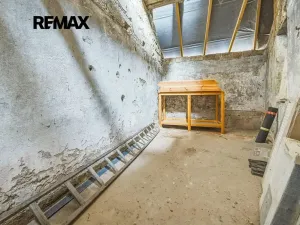 Prodej výrobních prostor, Holany, 241 m2