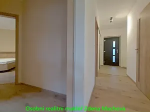 Pronájem bytu 4+kk, Sulice, Slunečná, 88 m2
