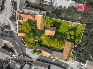Prodej obchodního prostoru, Buštěhrad, Náměstí, 4516 m2