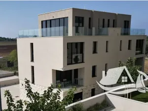 Prodej bytu 4+kk, Umag, Chorvatsko, 123 m2
