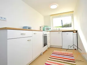 Prodej chaty, Lešany, 85 m2
