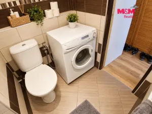 Pronájem bytu 1+kk, Praha - Prosek, Lovosická, 34 m2