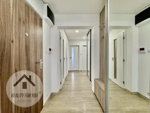 Prodej bytu 4+kk, Praha - Troja, U Pentlovky, 77 m2