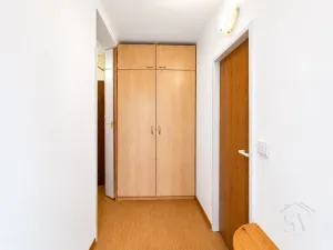 Pronájem bytu 1+1, Luštěnice - Zelená, 33 m2