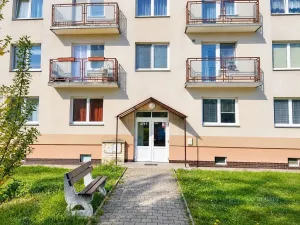 Pronájem bytu 1+1, Luštěnice - Zelená, 33 m2