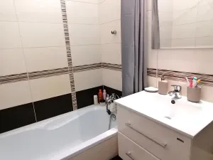 Prodej bytu 2+1, Kopřivnice, Obránců míru, 54 m2