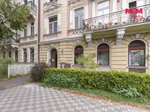 Prodej obchodního prostoru, Karlovy Vary, nábřeží Jana Palacha, 340 m2