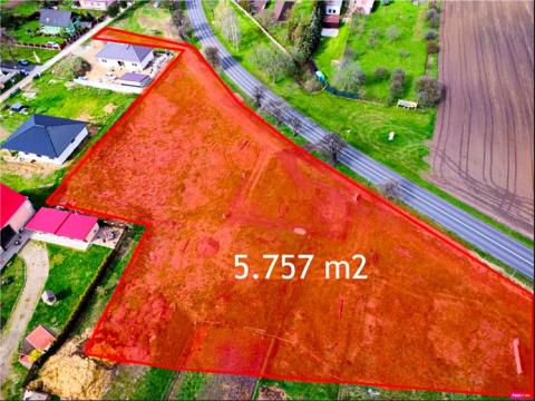 Prodej pozemku pro bydlení, Březno, 5757 m2