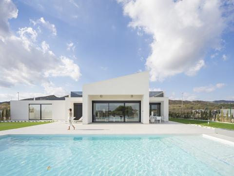 Prodej rodinného domu, Moderne frei stehende Villa mit Pool in Mar Menor, Španělsko, 205 m2