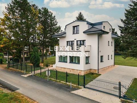 Prodej rodinného domu, Mukařov, U Požáru, 220 m2