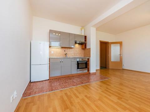 Pronájem bytu 1+kk, Praha - Kyje, Sicherova, 34 m2