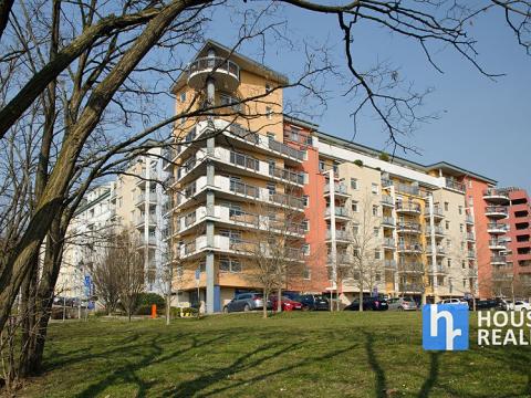 Prodej bytu 1+kk, Praha - Vysočany, Nepilova, 34 m2