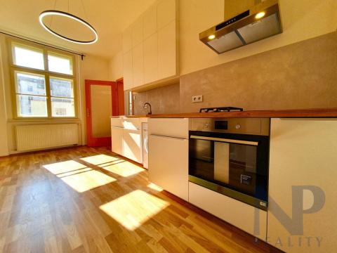 Pronájem bytu 2+kk, Praha - Vršovice, Černomořská, 46 m2