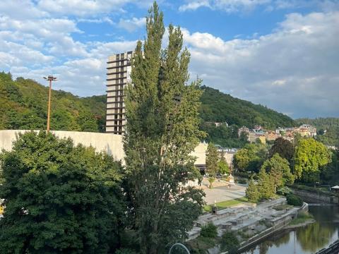 Prodej bytu 2+1, Karlovy Vary, Zahradní, 52 m2