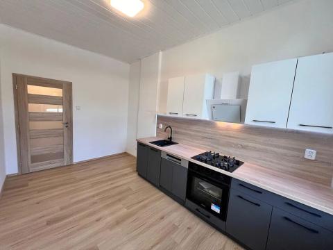 Prodej bytu 3+1, Frýdlant, Komenského, 80 m2