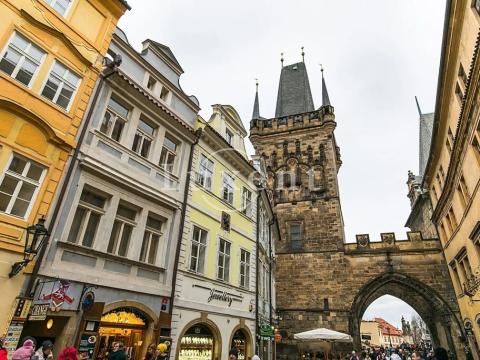 Pronájem bytu 1+kk, Praha - Malá Strana, Mostecká, 35 m2