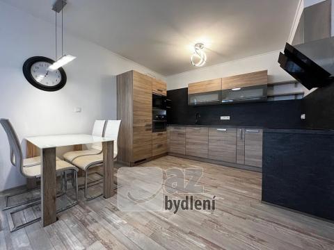 Pronájem bytu 2+kk, Tábor, Varšavská, 48 m2