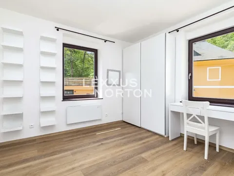 Prodej bytu 2+kk, Líšnice, Spálený Mlýn, 36 m2