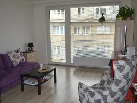 Pronájem bytu 2+kk, Praha - Košíře, Pod radnicí, 53 m2