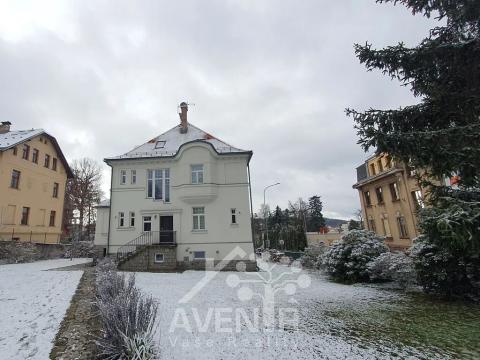 Pronájem bytu 4+kk, Jablonec nad Nisou, 28. října, 84 m2