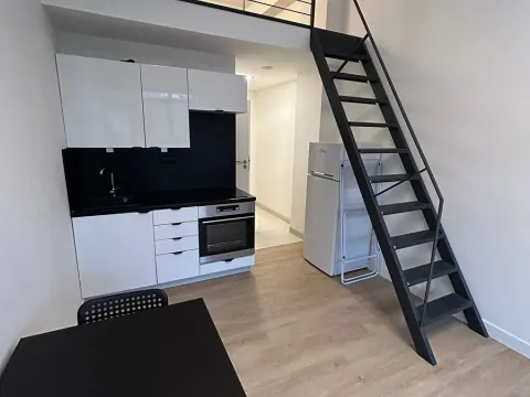 Pronájem bytu 1+kk, Praha - Hloubětín, Poděbradská, 32 m2