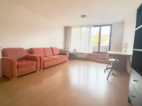 Pronájem bytu 1+kk, Praha - Záběhlice, Podle náhonu, 42 m2