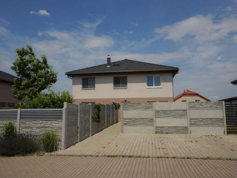 Prodej bytu 3+kk, Polerady, 68 m2