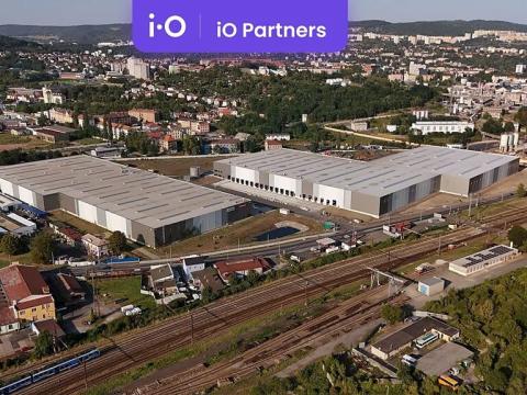 Pronájem skladu, Ústí nad Labem, Kekulova, 4000 m2