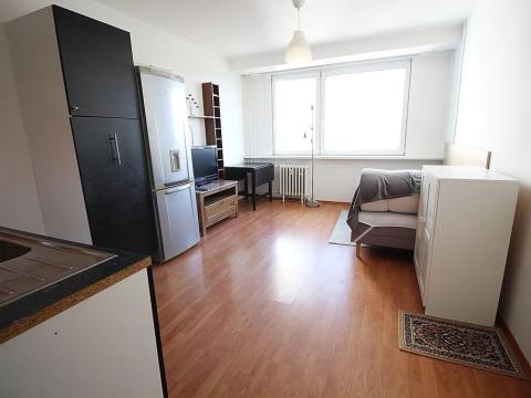 Pronájem bytu 1+kk, Praha - Kobylisy, Kyselova, 21 m2