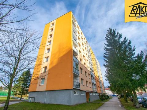 Prodej bytu 3+1, Trutnov, Tovární, 74 m2