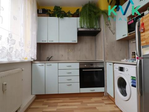 Prodej bytu 1+kk, Karlovy Vary, Dubová, 30 m2