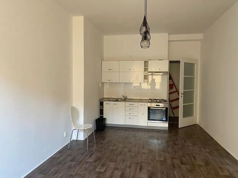 Prodej bytu 2+kk, Praha - Holešovice, Dobrovského, 62 m2