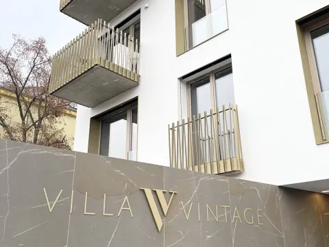 Prodej bytu 2+kk, Praha - Žižkov, V domově, 70 m2