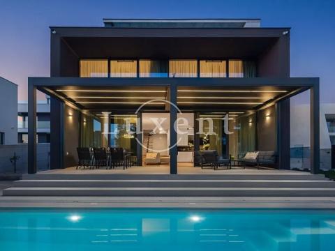 Prodej vily, Zadar, Chorvatsko, 350 m2