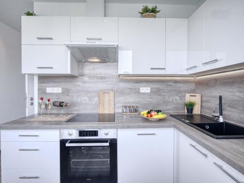 Pronájem bytu 2+1, Chomutov, Kostnická, 58 m2