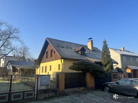 Pronájem bytu 1+kk, Praha - Dolní Počernice, Úpická, 25 m2