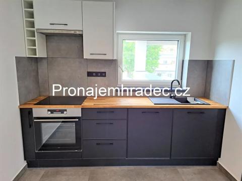 Pronájem bytu 2+kk, Hradec Králové, Všehrdova, 45 m2